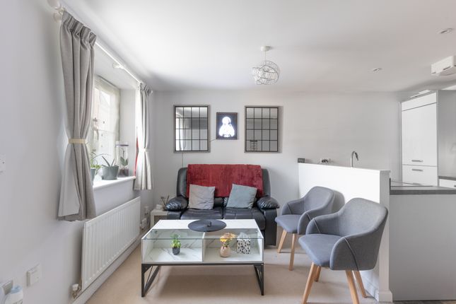 43 Inkerman Close, BRISTOL photo 4