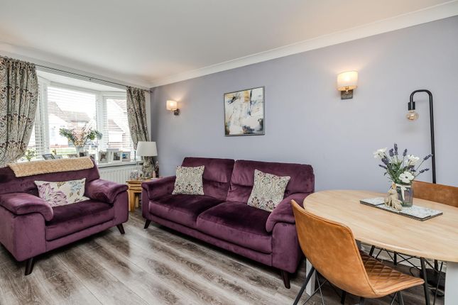 4, Jade Close, Newcastle Upon Tyne photo 4