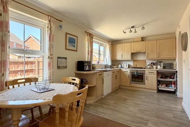 68, Waggoners Way, Hereford photo 3