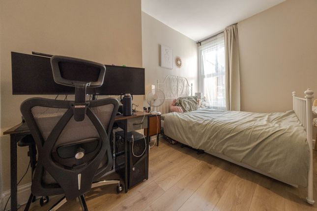 Flat 5, 195b Cheltenham Road, Bristol photo 4