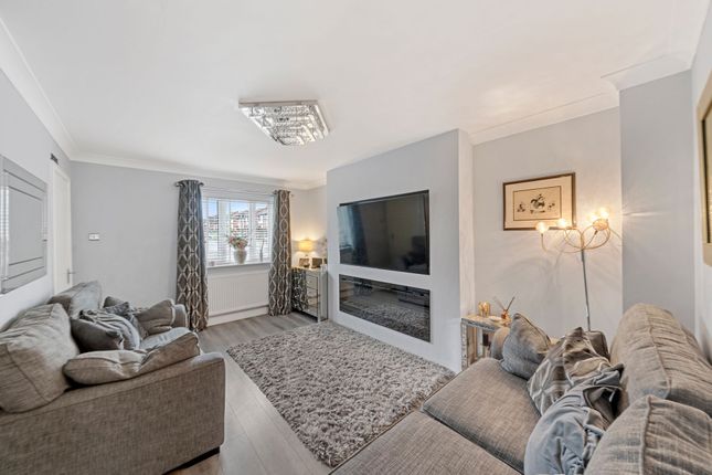 28 Belvedere Road, Wigan photo 2