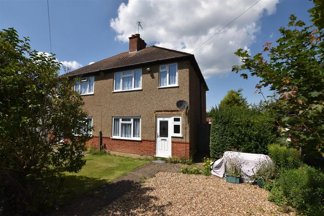 Thumbnail Semi-detached house to rent in Hanworth Road, Redhill