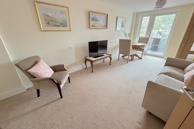 Flat 44 Horizons, Churchfield Road, Poole photo 2
