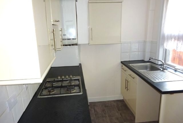 12, Wickham Street, Rochester photo 5