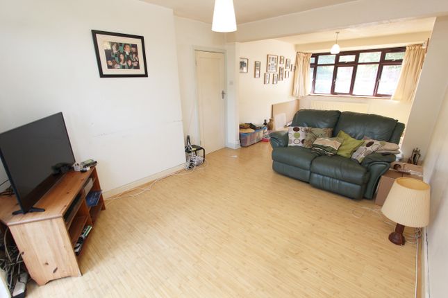 207, Court Road, Orpington photo 4