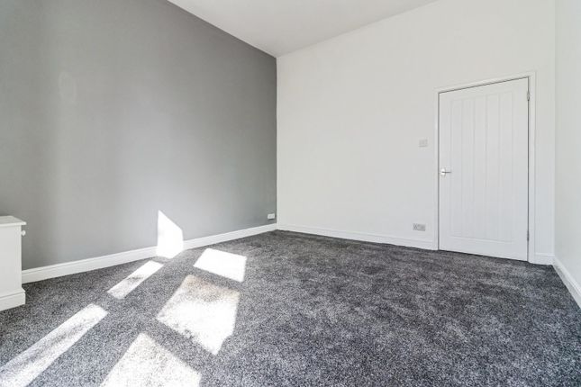 Flat 2, 4, Crumpsall Lane, Manchester photo 4