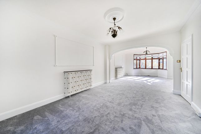 20, Creighton Avenue, London photo 2
