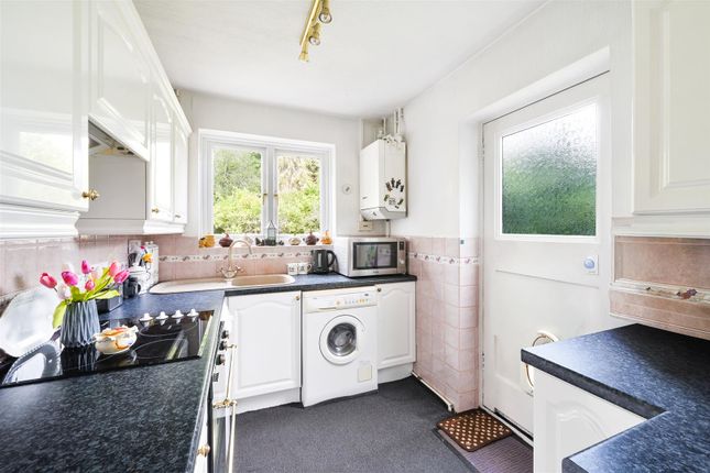 61, The Crossways, Merstham photo 4
