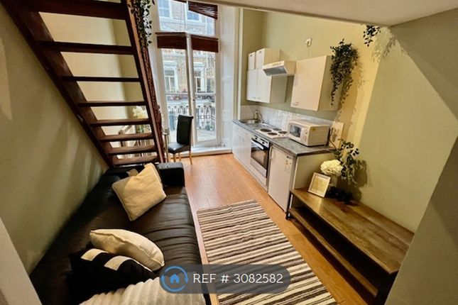Hogarth Road, London photo 2