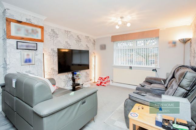17, Winchester Close, Barry photo 2