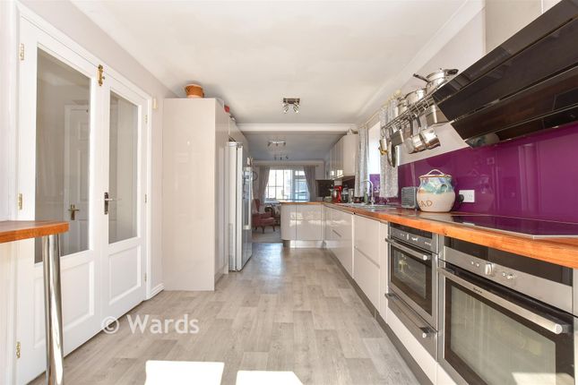 4, Haywards Close, Deal photo 2