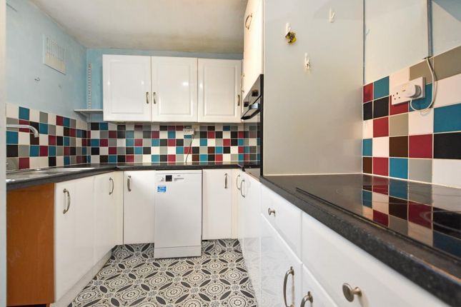 8, Denners Way, Cullompton photo 2