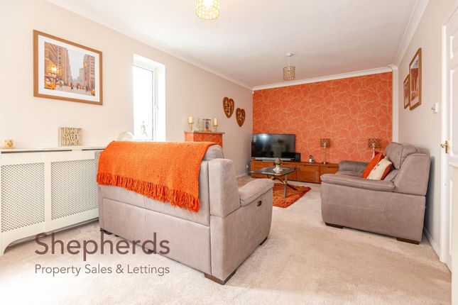 39, Highland Road, Nazeing photo 4