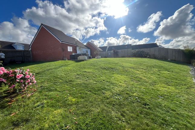 1, Kestrel Close, Hayle photo 2