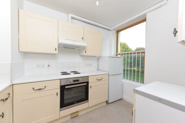 Lynchford Road, Farnborough photo 4