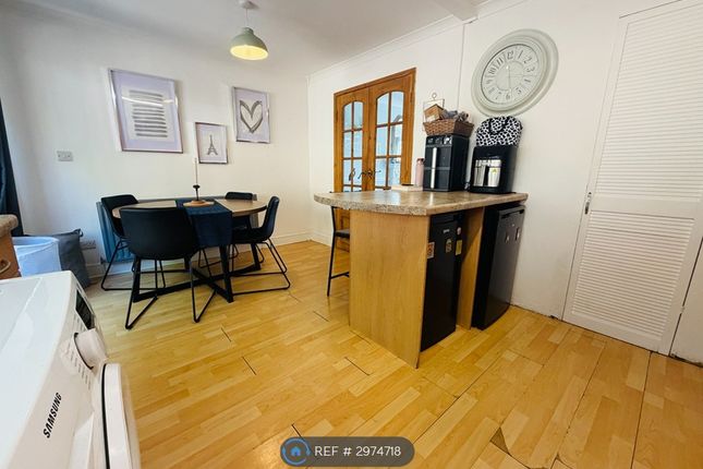 Ramshead Crescent, Leeds photo 4
