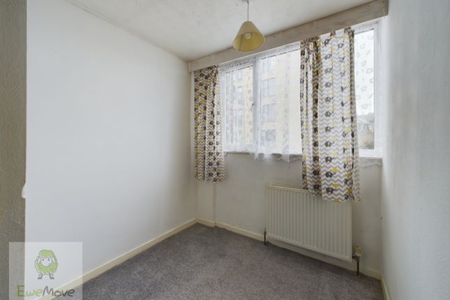 End terrace house to rent in Upbury Way, Chatham