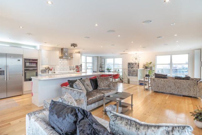 Thumbnail Flat for sale in Lower Ormond Street, Manchester