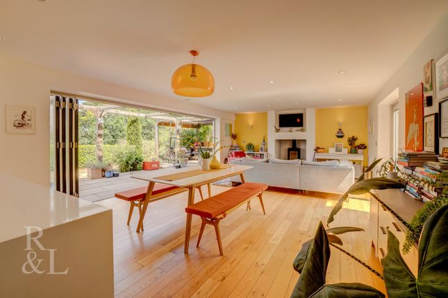 Wood View, Oak Tree Court, Nottingham photo 4