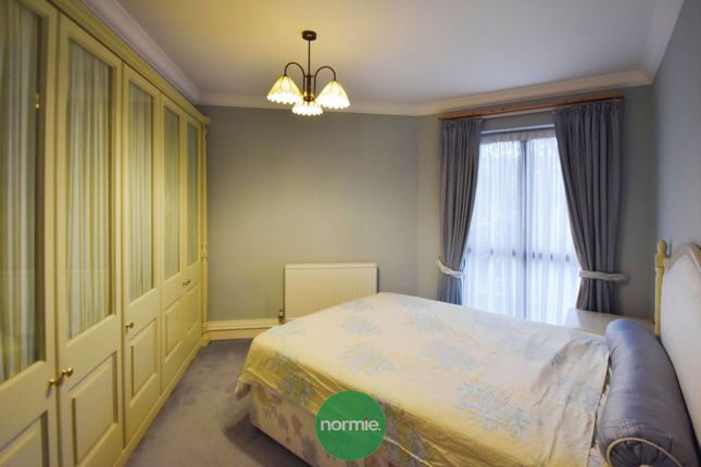 Flat for sale in The Mount, Ringley Hey, Whitefield