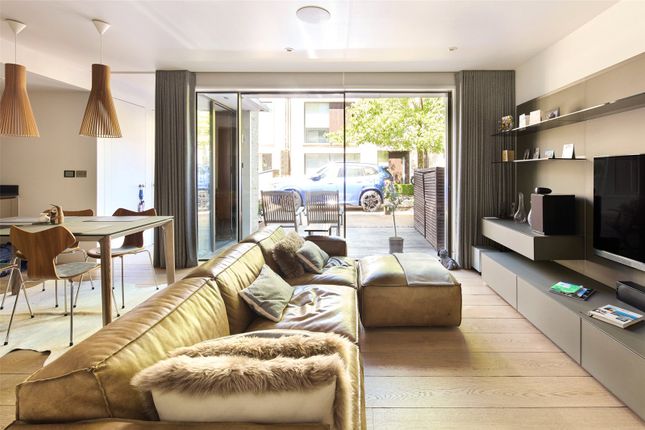 3, Neeld Place, London photo 2