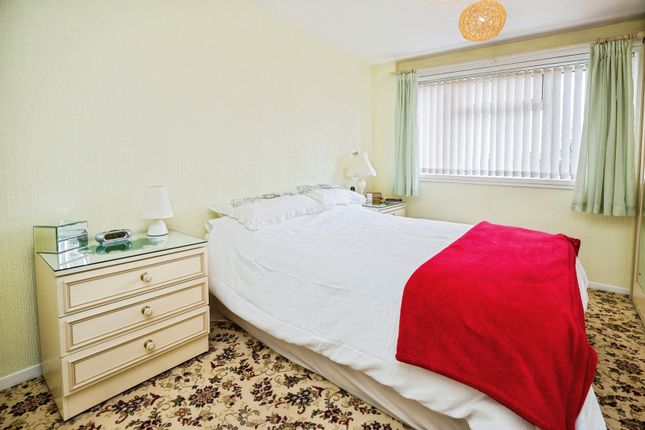 28, Derwent Crescent, Wrexham photo 3