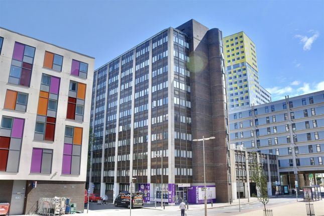 Thumbnail Flat for sale in Enterprise House, Isambard Brunel Road, Portsmouth
