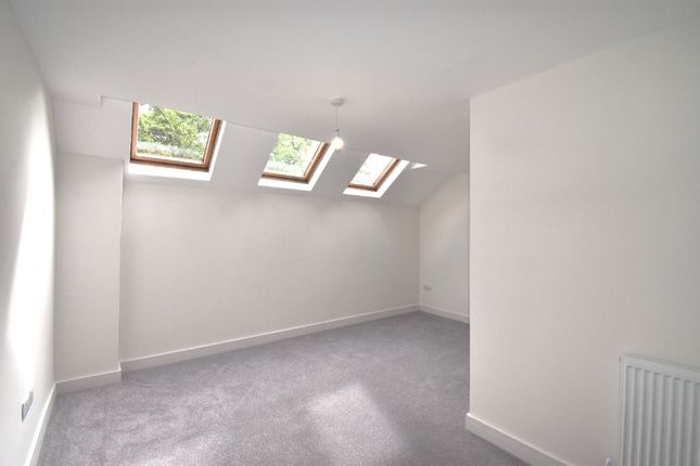 Flat 3, Kings Parade, King Street, Cottingham photo 5