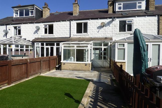 Thumbnail Terraced house to rent in Aire View Avenue, Bingley