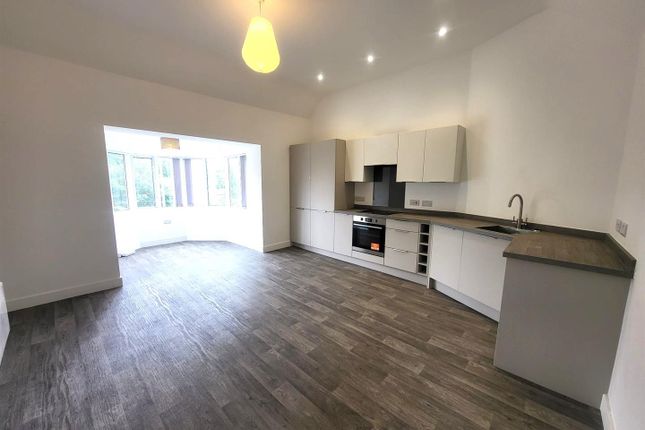 4 Russell House, Bakers Way, Wolverhampton photo 2