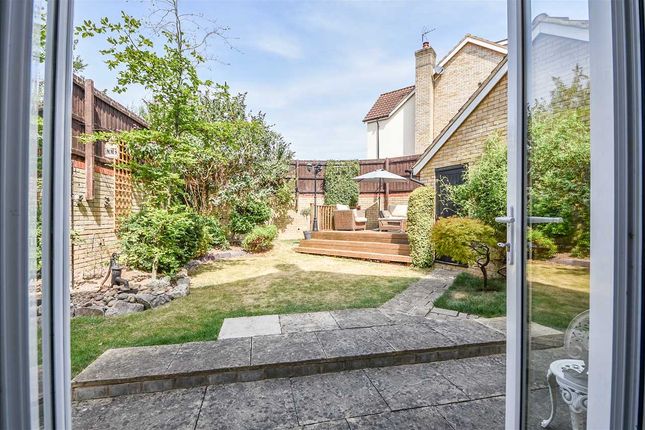 22, Briarwood Way, Wellingborough photo 4