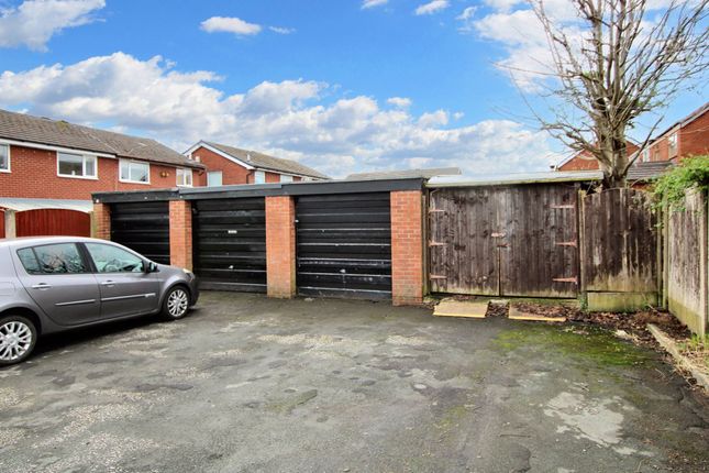 Thumbnail Property for sale in Garage At Duckworth Grove, Padgate