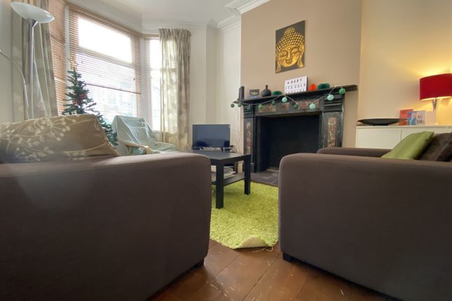 51, Dogfield Street, Cardiff photo 2