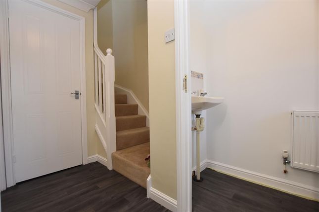 1, Ellis Close, Hastings photo 4