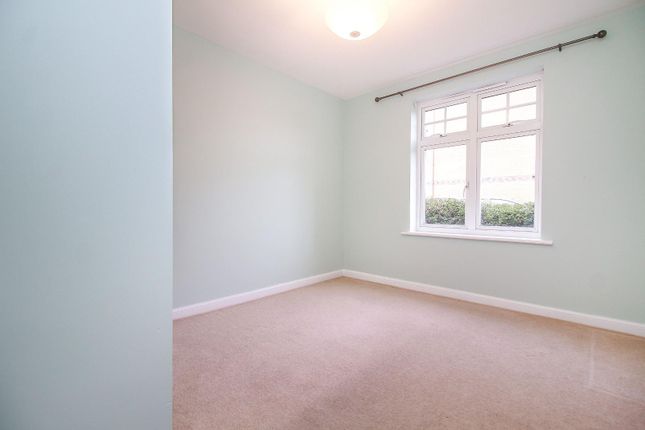 Flat to rent in Newington Drive, North Shields