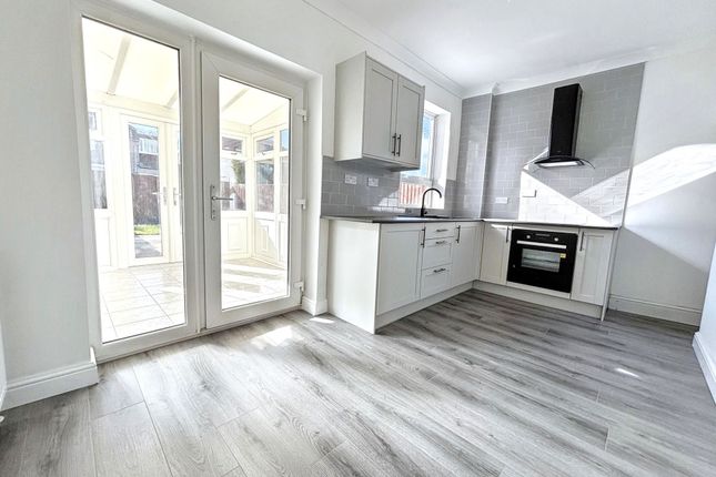 19, Meldon Gardens, Gateshead photo 3