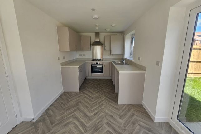 19, Oak Road, Deeside photo 5