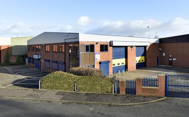 Light industrial to let in Unit D Lowfields Road, Leeds
