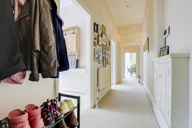 Flat for sale in Magdala Road, Mapperley Park, Nottinghamshire