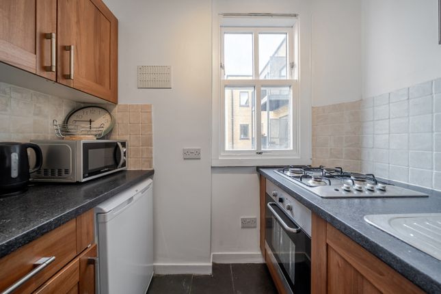Flat 105, Waleran Flats,, Old Kent Road, London photo 4
