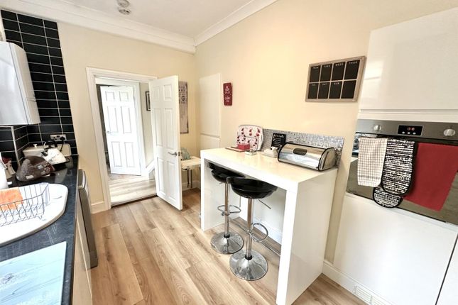 6a, Suffolk Terrace, Hornsea photo 4