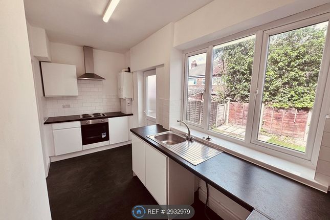 Briarwood Avenue, Droylsden, Manchester photo 4