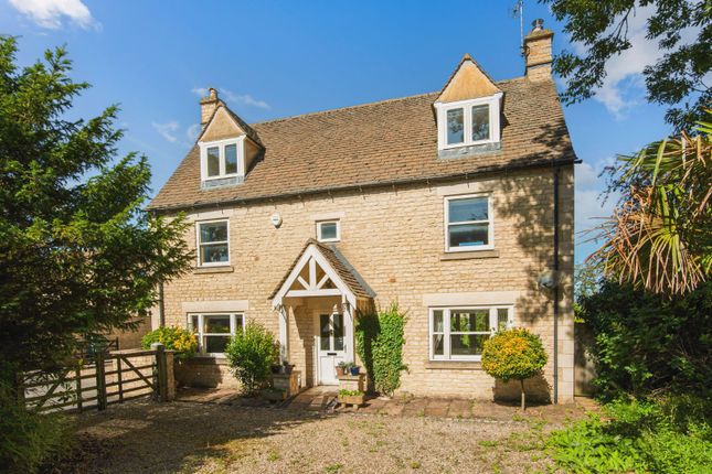 Thumbnail Detached house for sale in The Paddocks, Bourton-On-The-Water, Cheltenham