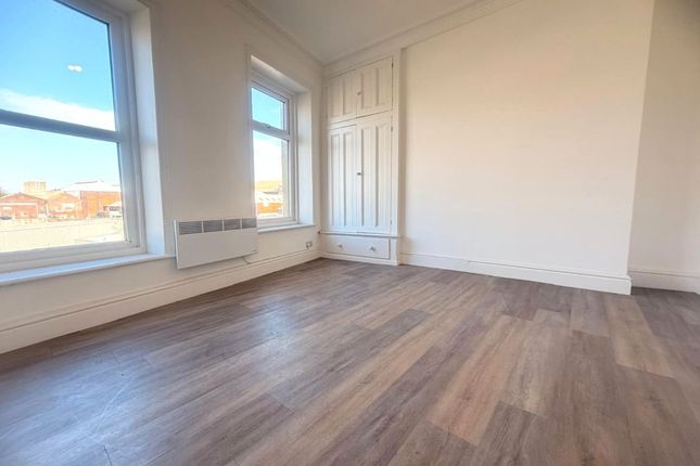Flat 38A, Top Stables, Blackburn photo 3