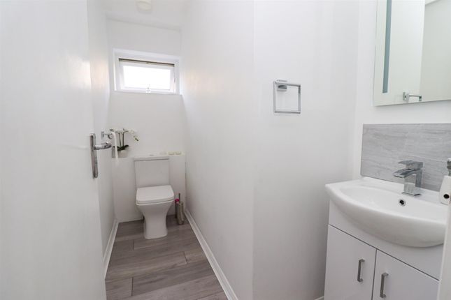 Flat for sale in The Borodales, White Hill Drive, Bexhill-On-Sea