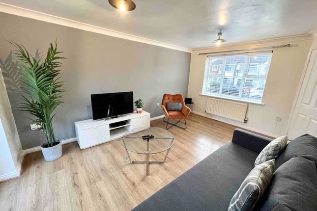 Flat to rent in Hacking Street, Manchester