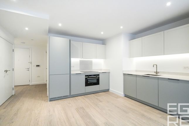 Apartment 1105 Ellipse House,, 2, Eden Place, London photo 4