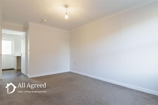8, Pipers Court, Codnor Park photo 2