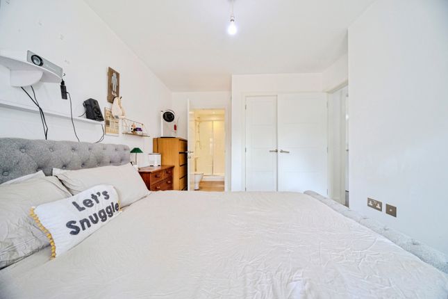 Flat 2, 71, Pascal Drive, Milton Keynes photo 4