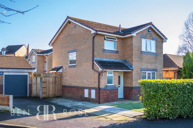 Thumbnail Detached house for sale in Kingswood Road, Leyland